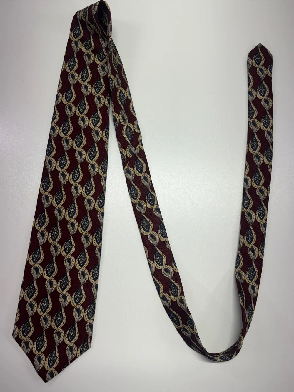 Vintage 90s Geoffrey Beene 100% Silk Burgundy Paisley Tie Made in USA